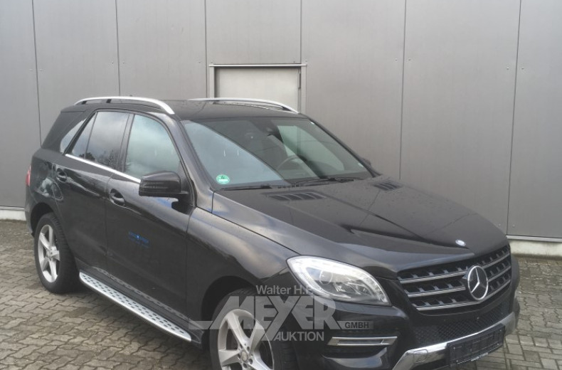 PKW, obsidionschwarz