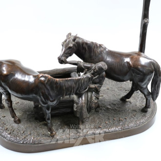 Bronzefigur ''Pferde an der Tränke''