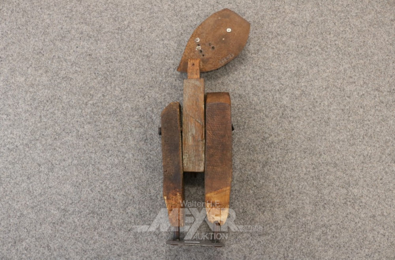 Holz-Skulptur ''figürl. Darstellung''