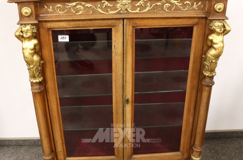 kl. Vitrine, 19 Jh., Nußbaum mit