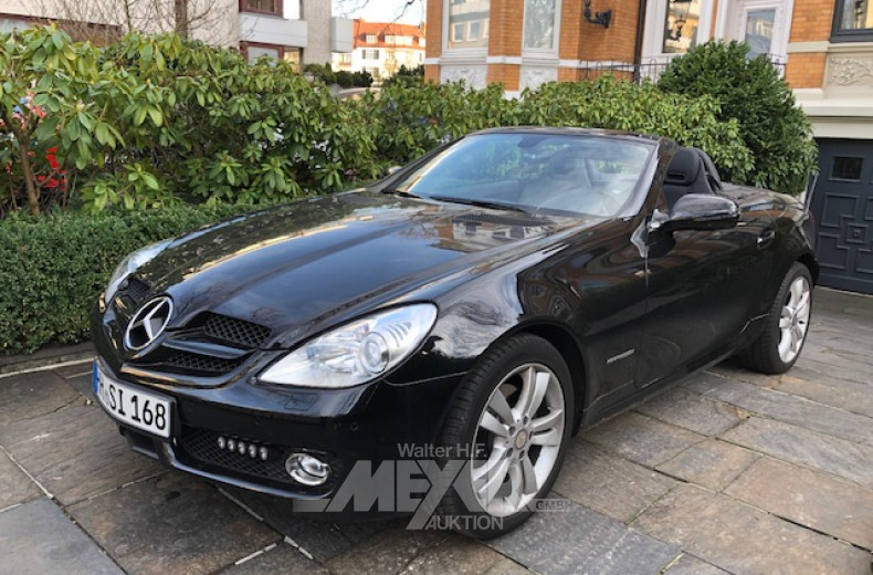 PKW Roadster, schwarz-met.