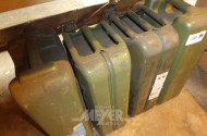 4 Kraftstoffkanister à 20 Liter