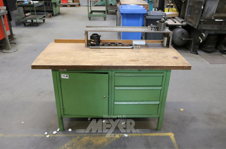 Werkbank mit Unterschränken