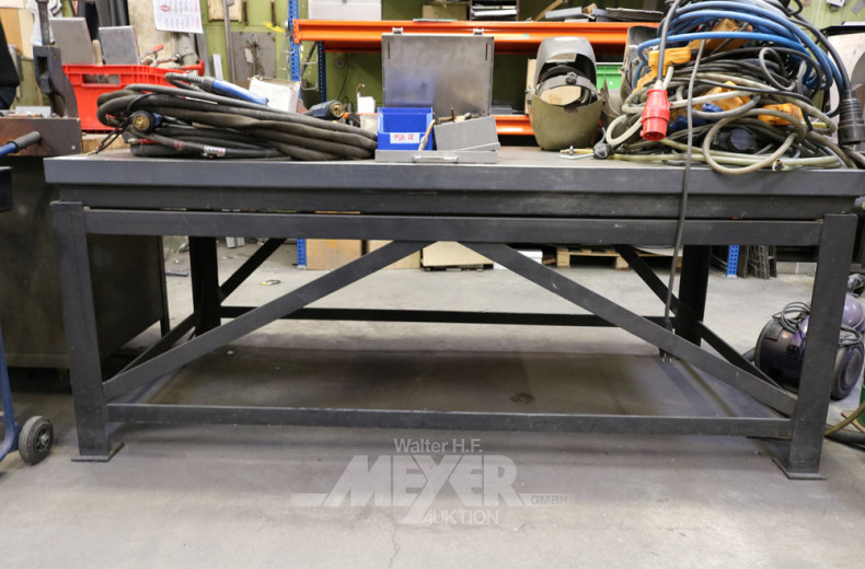 gr. Schweiß- und Richttisch,