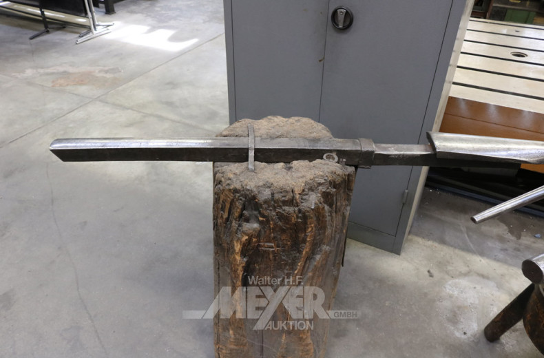 Holzbock mit Vorrichtung für