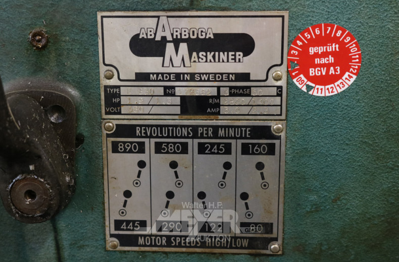 Ständerbohrmaschine mit Rundtisch