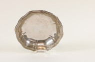kl. Schale, 830er Silber, ca. 230 g.