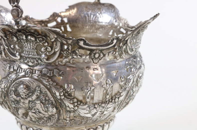 Henkelkorschale, 800er Silber mit Ranken