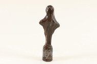 kl. Bronze-Figur ''Dame''