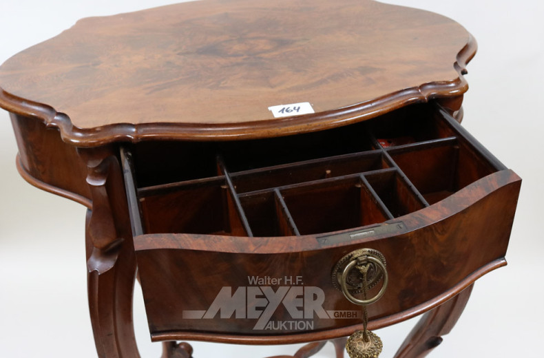 ovaler L.Ph. Nähtisch, Mahagoni/