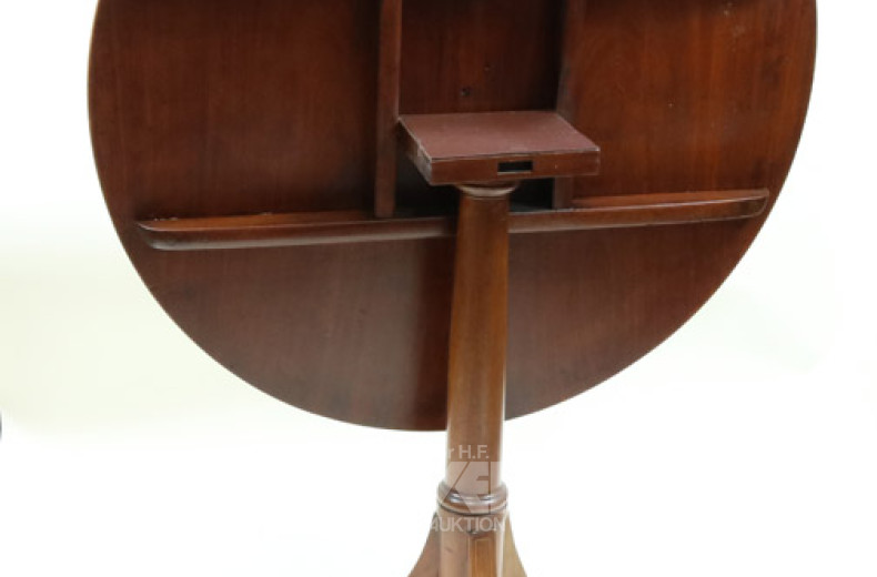 runder Salontisch, Mahagoni mit