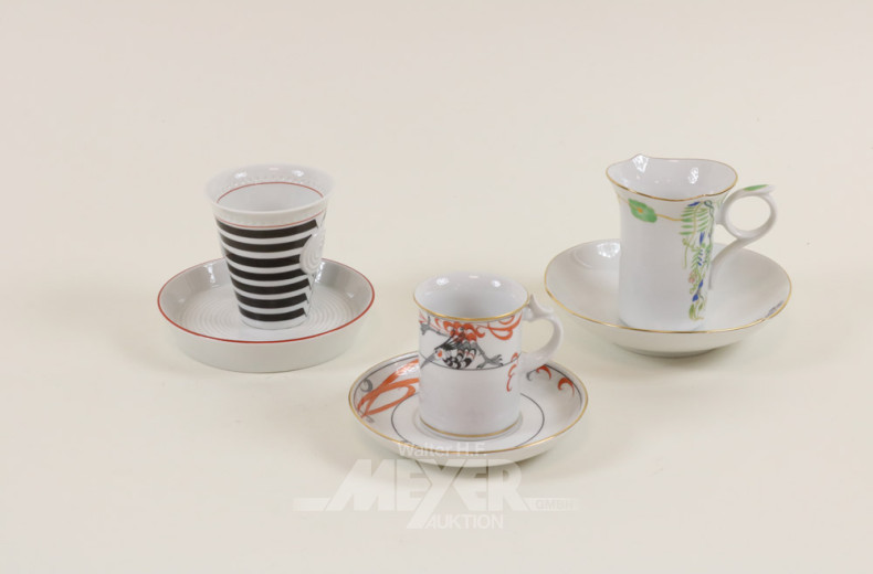 3 versch. mod. Porz.-Sammeltassen,