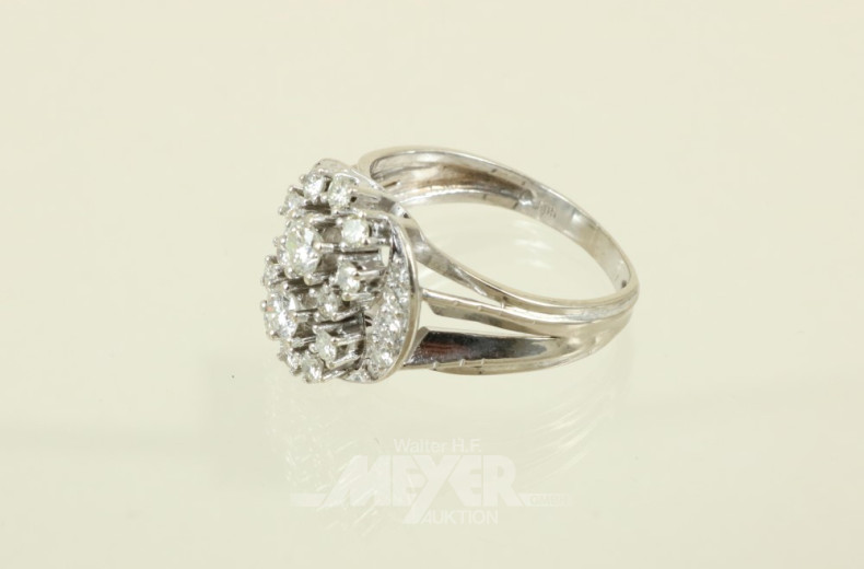 Ring, 585er WG, besetzt mit 2 Brillanten