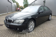 BMW 760 Li, schwarz