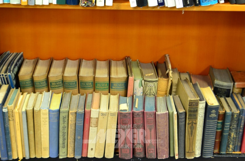 umfangr. Posten antiquarischer Bücher