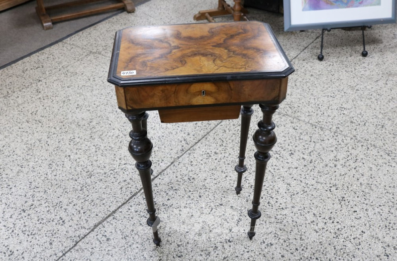 Nähtisch, Gründerzeit mit