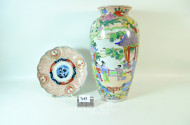 Porz.-Vase sowie 1 Teller Chinadekor,