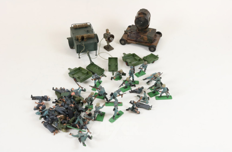 Posten div. Soldaten und Zubehör