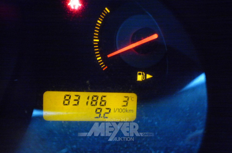 NISSAN Tiida, silber