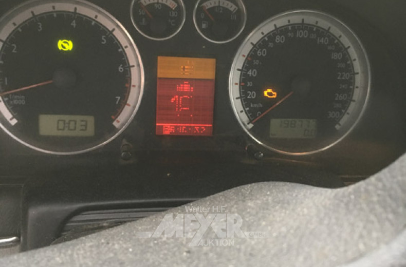 VOLKSWAGEN Passat W8 4Motion, schwarz