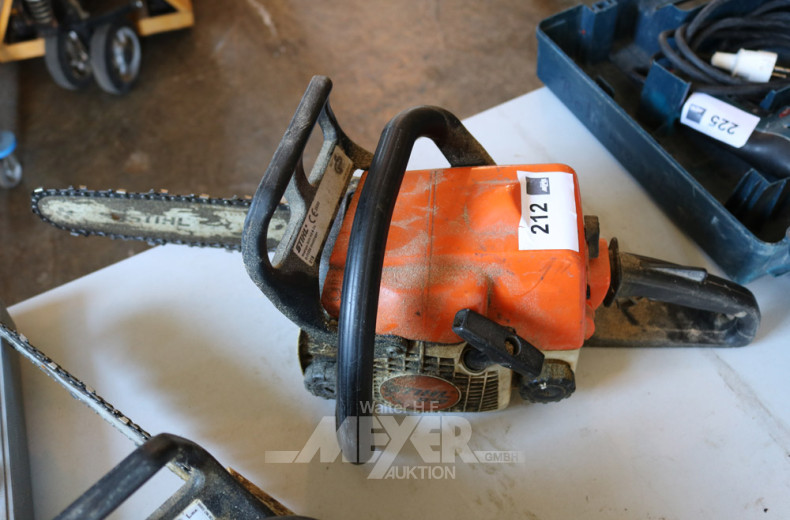 Benzin-Kettensäge