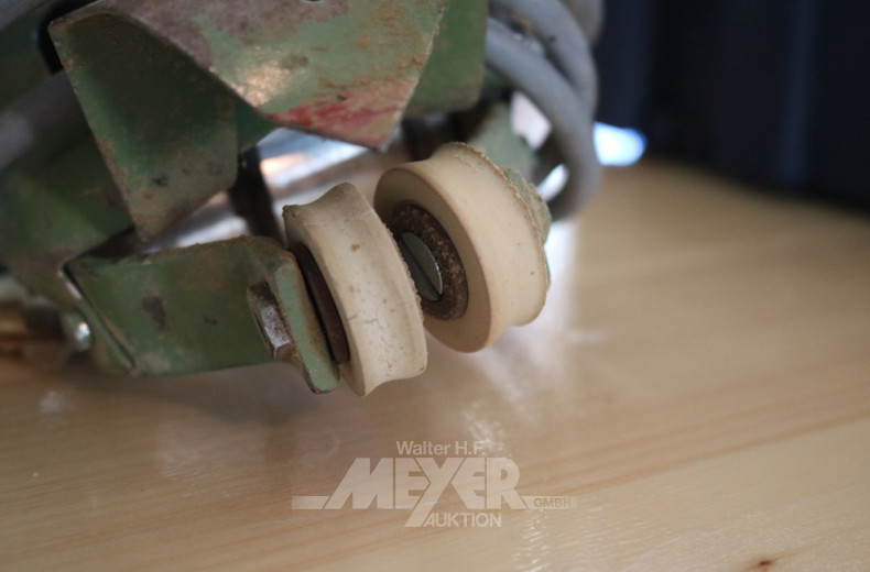 kl. Hand-Furniernähmaschine