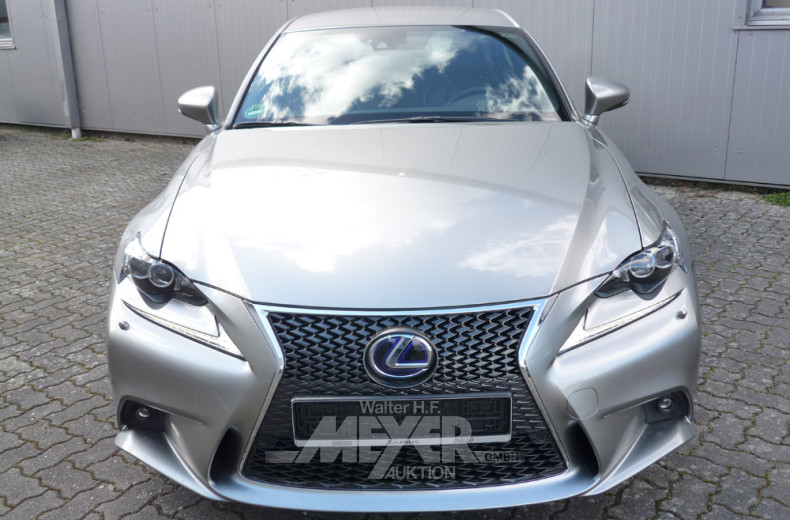 TOYOTA Lexus IS300H F Sport,