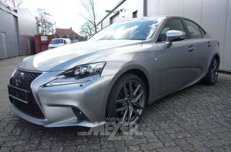 TOYOTA Lexus IS300H F Sport,
