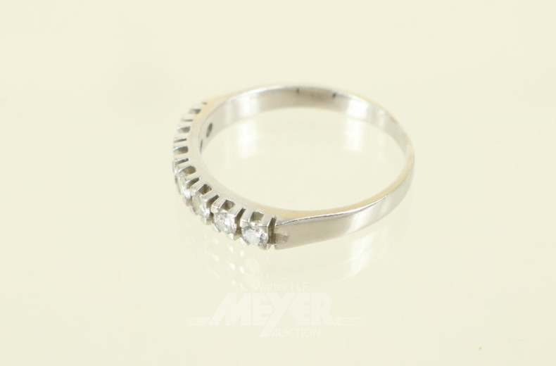 Damenring, 585er WG, besetzt mit 7 kl.