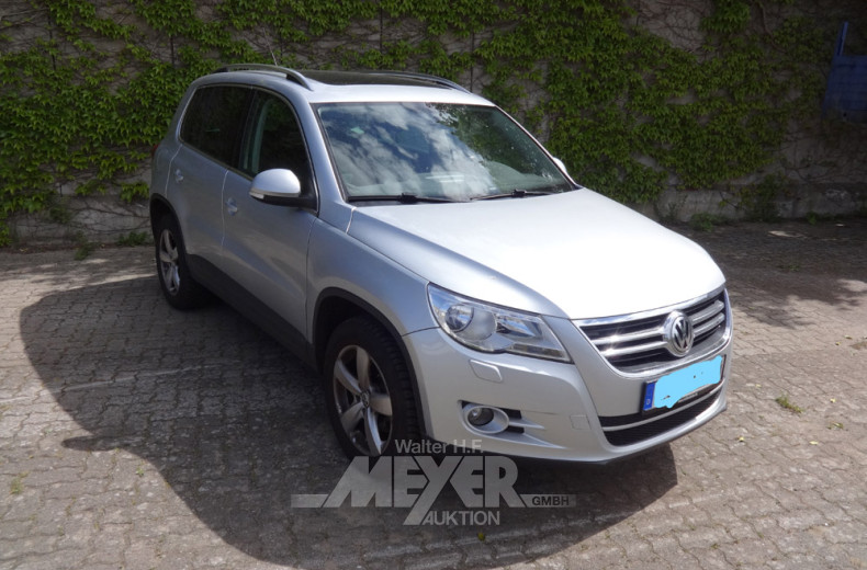 VOLKSWAGEN Tiguan, silber