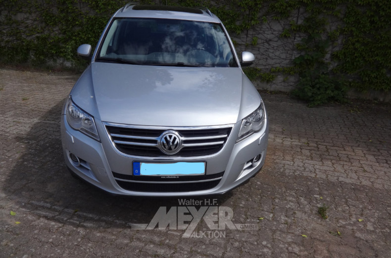 VOLKSWAGEN Tiguan, silber