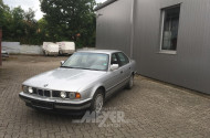 BMW 520i, silber