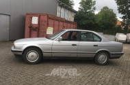 BMW 520i, silber
