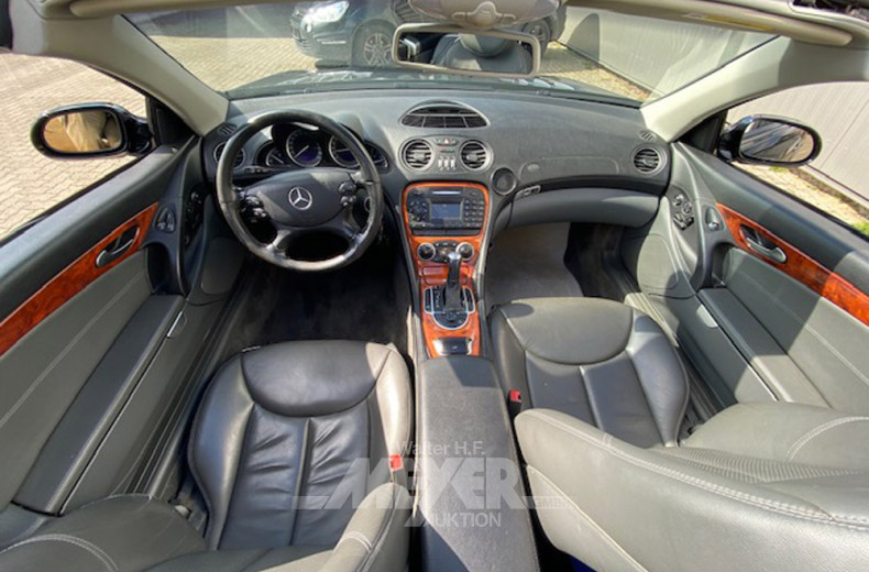 MERCEDES BENZ SL350, schwarz