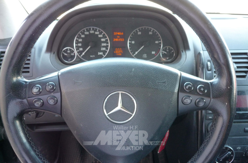 MERCEDES BENZ A 180 CDi, schwarz