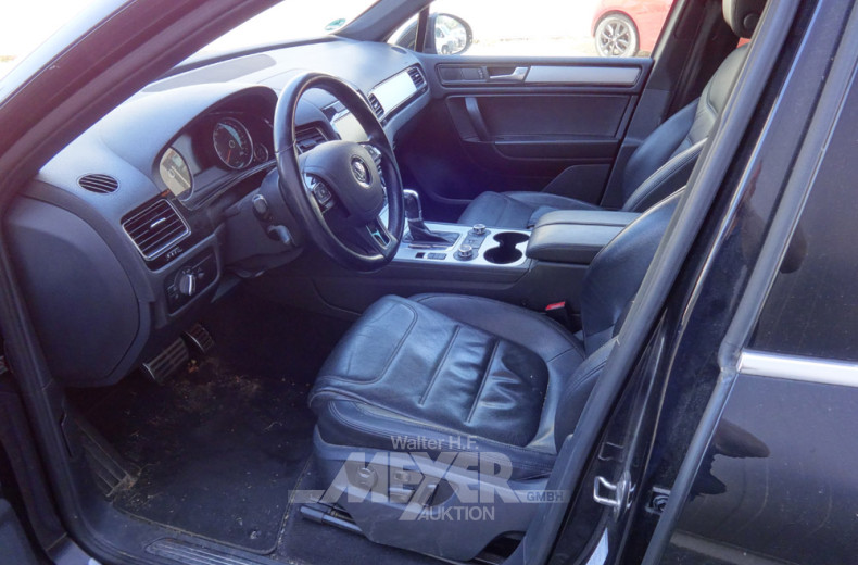 VOLKSWAGEN Touareg, schwarz