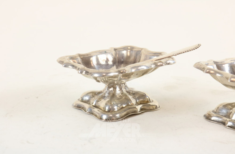 Paar kl. Gewürzschälchen, Silber