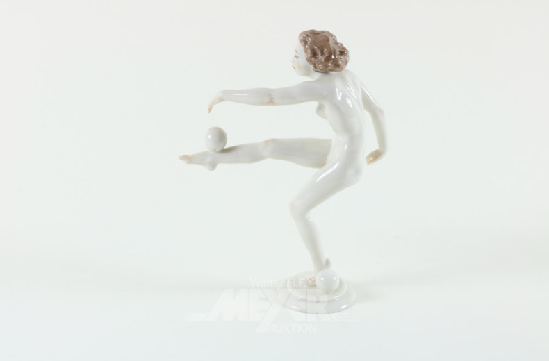Porz.-Figur ''weibl. Akt mit Bällen''