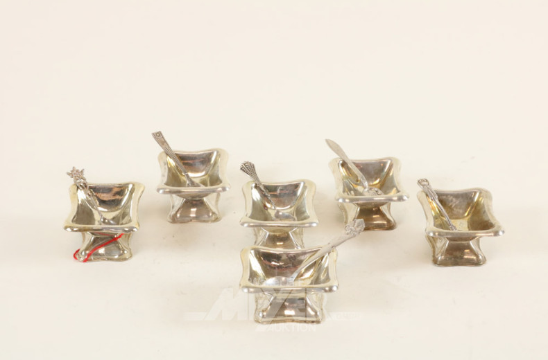 6 kl. Gewürzschälchen mit versch. Löffeln