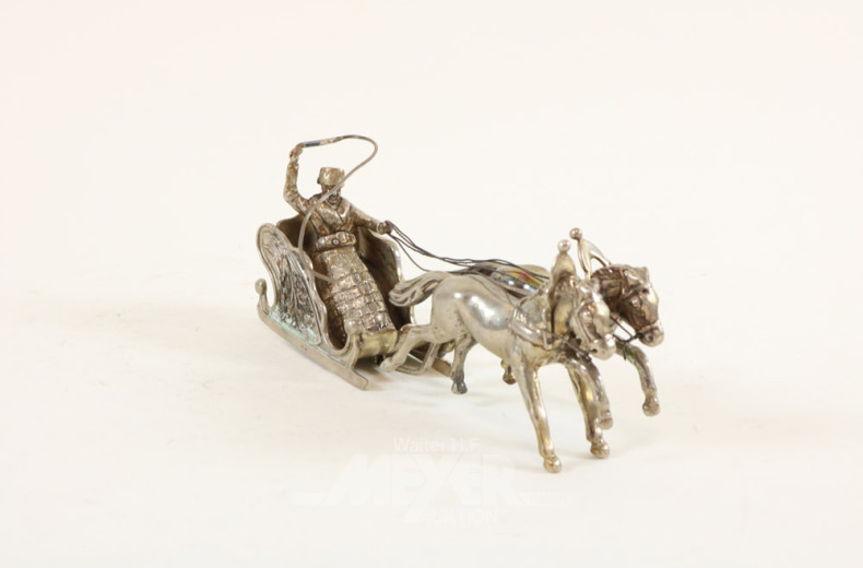 kl. Figurengruppe ''Pferdeschlitten''