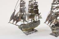 2 kl. Modell-Segelschiffe, Silber,