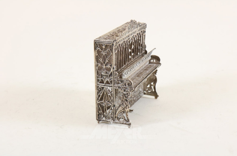 Miniatur-Klavier, Silber, ca. 120 g.