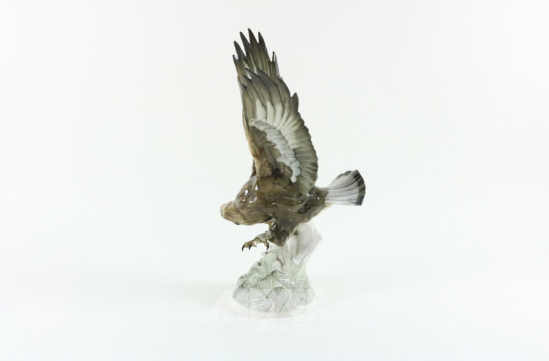 Porzellan-Figur ''Greifvogel''