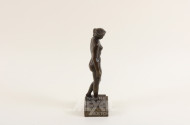 kl. Bronze Statuette ''weibl. Akt''