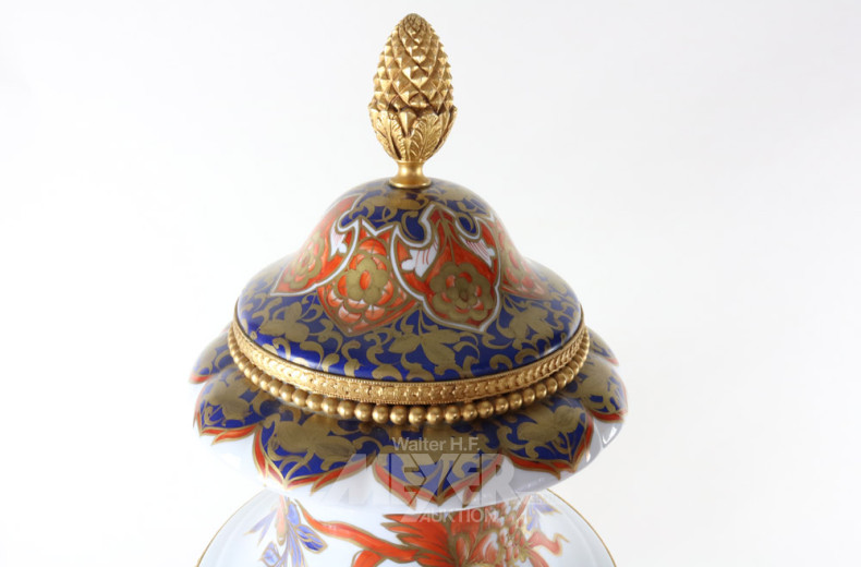 Paar Porz.-Bodenvasen, LIMOGES