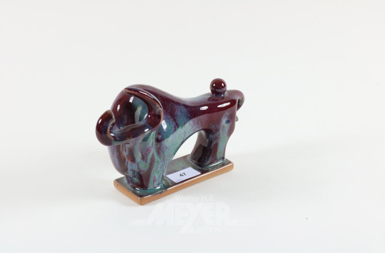 Keramik-Figur ''Stier'', China