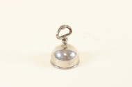 kl. Tischglocke, Silber, ca. 100 g.