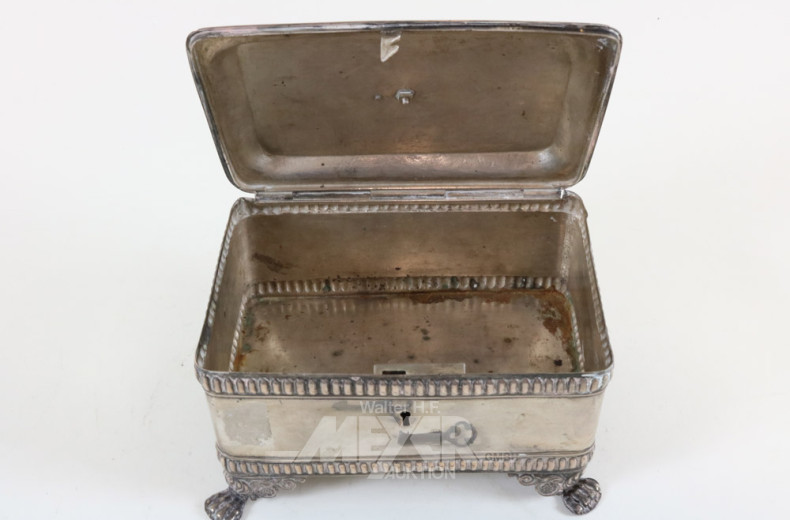 Zuckerdose, Silber auf Klauenfüßen