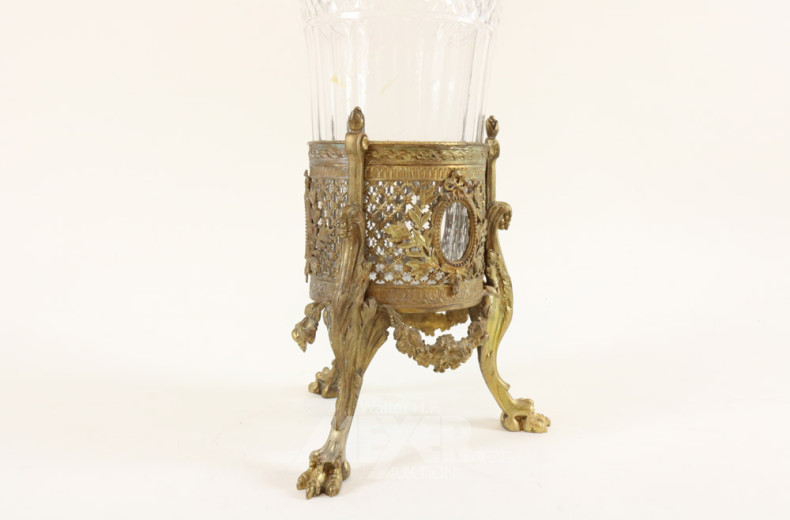Kristall-Vase mit Bronze-Dreifußständer