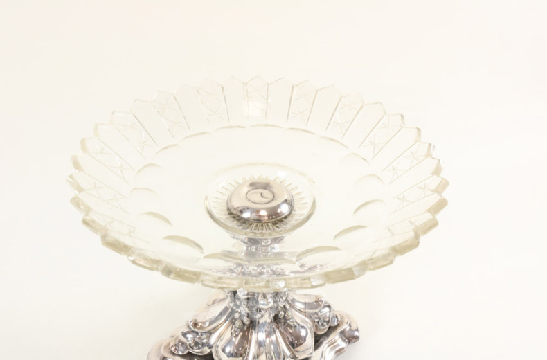 Tischaufsatz, um 1900 mit Glasschale